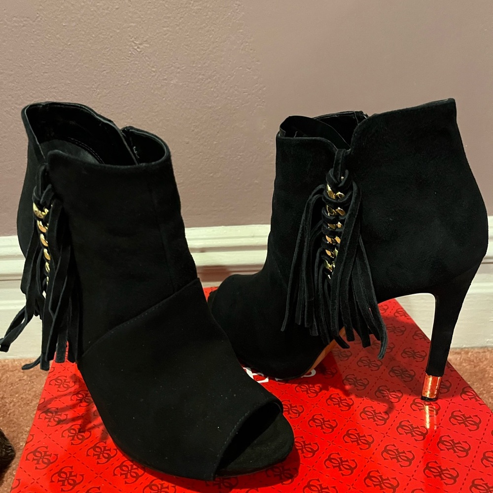 Guess suede ankle bootie